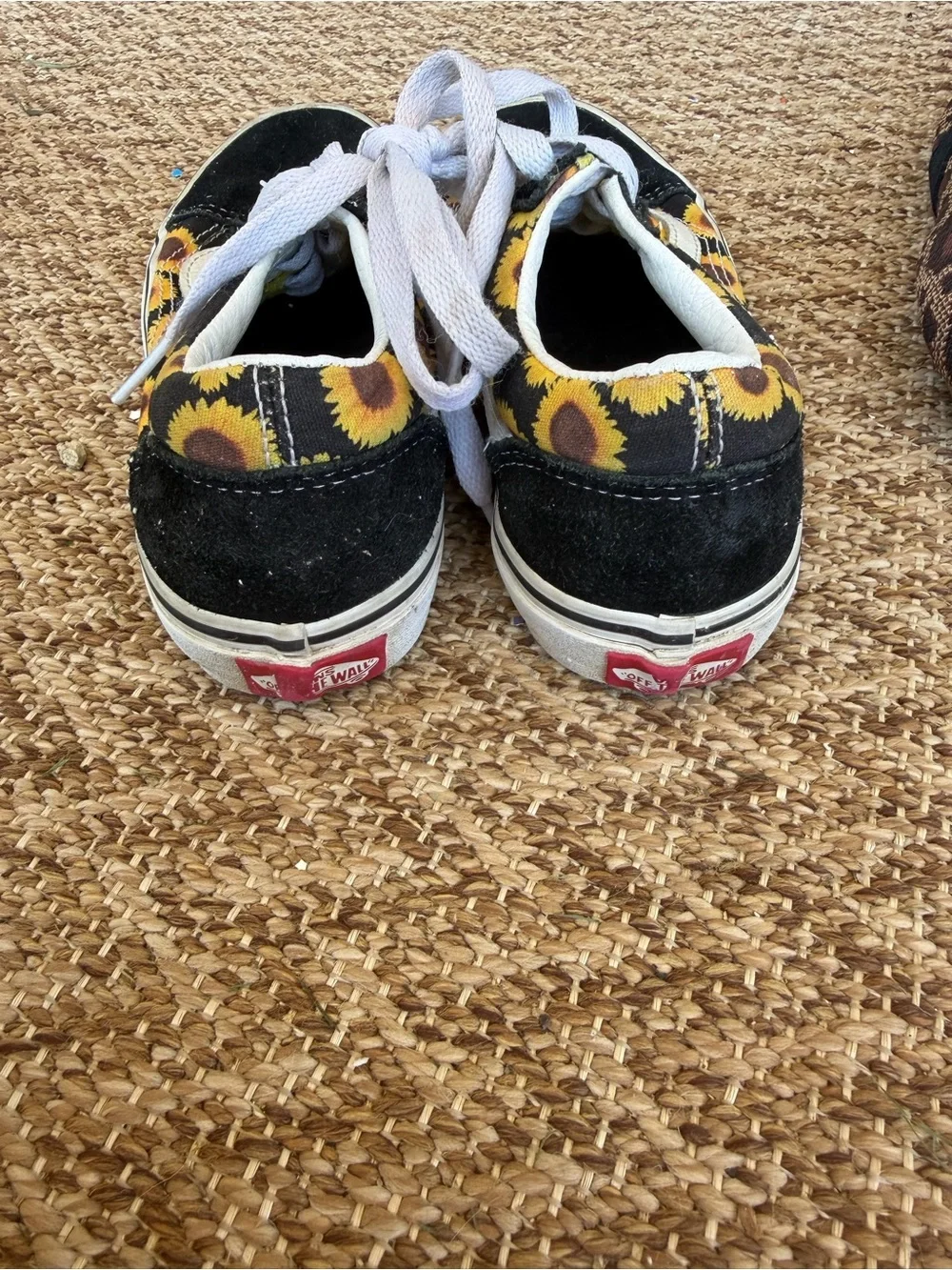 Vans Sunflower Low Tops Off The Wall Size 2 Kids Old Skool Skateboard School